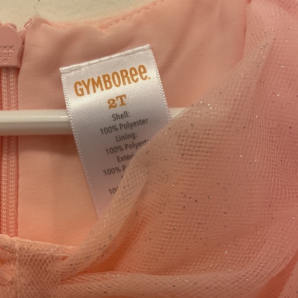 Formal dress - Picture 2 of 2